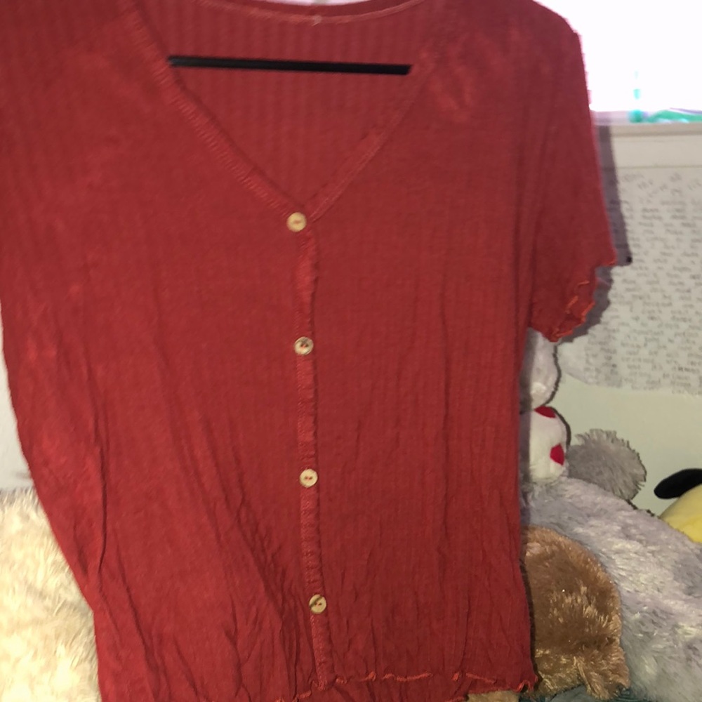 Brand is goodwill size is M color is red